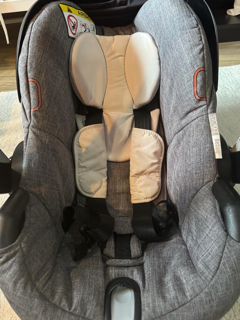Stokke izi besafe car seat with infant insert