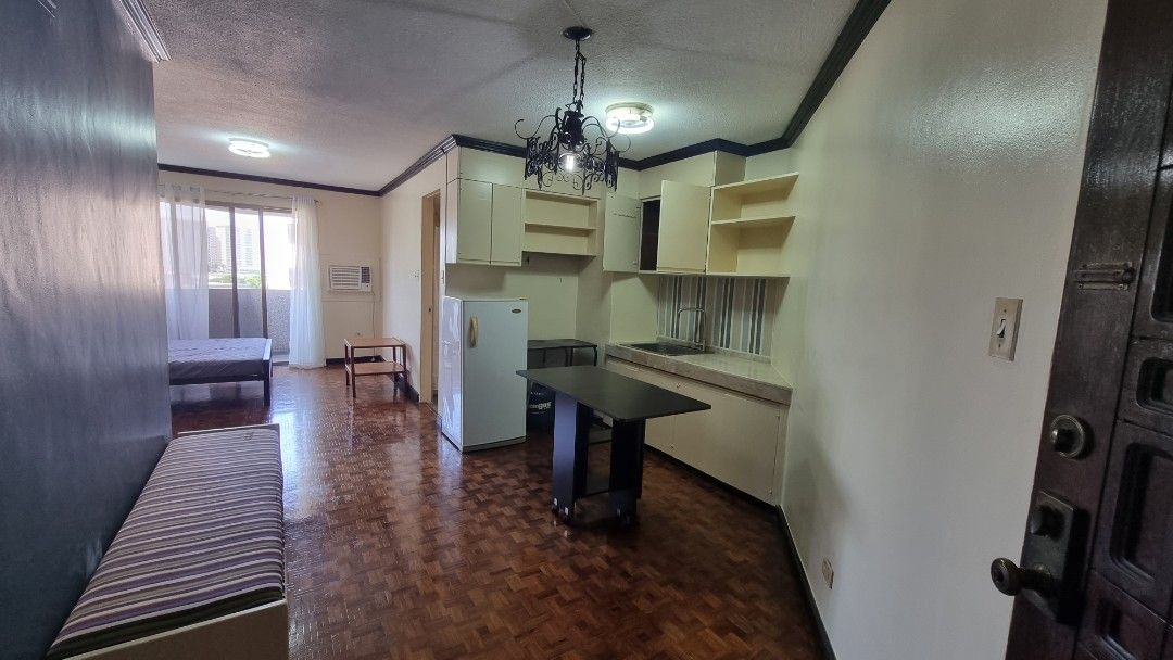 Studio Unit on Roxas Blvd for Rent (Category: Apartments & Condos) located in San Juan City. Submitted by iammonicap (Listing ID 1290016563, Image 2). Description: Sunset View Towers along Roxas Blvd, Pasay City Studio Unit, 42.6sqm 1 T&B, Semi-furnished P23k/mo inclusive of dues min 1 year lease * For Residential Use Only* Max 3 pax Office, commercial or storage use not allowed with pool and half basketball court near MOA and DFA REB PRC #23030.