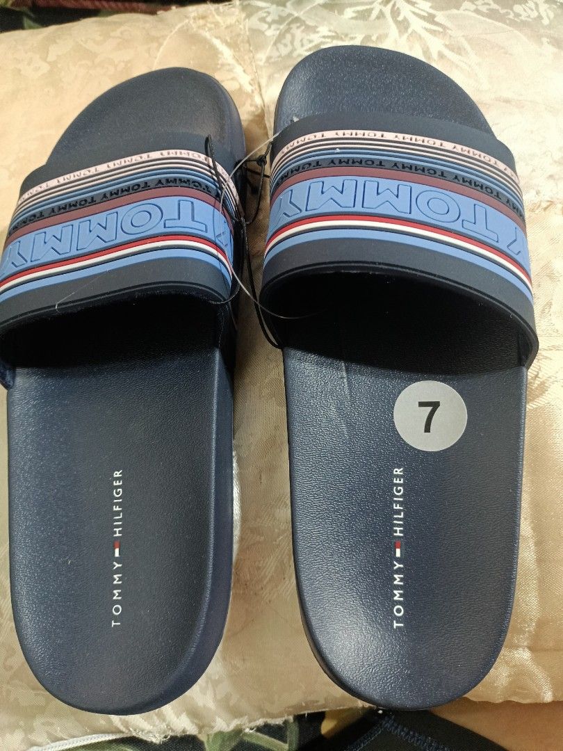 Tommy Hilfiger slides 24.5cm (Size 7)