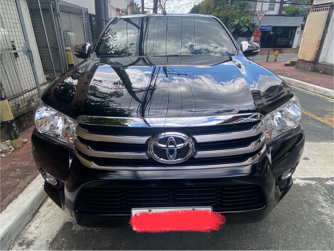 Toyota Hilux Second Hand Used Cars for Sale