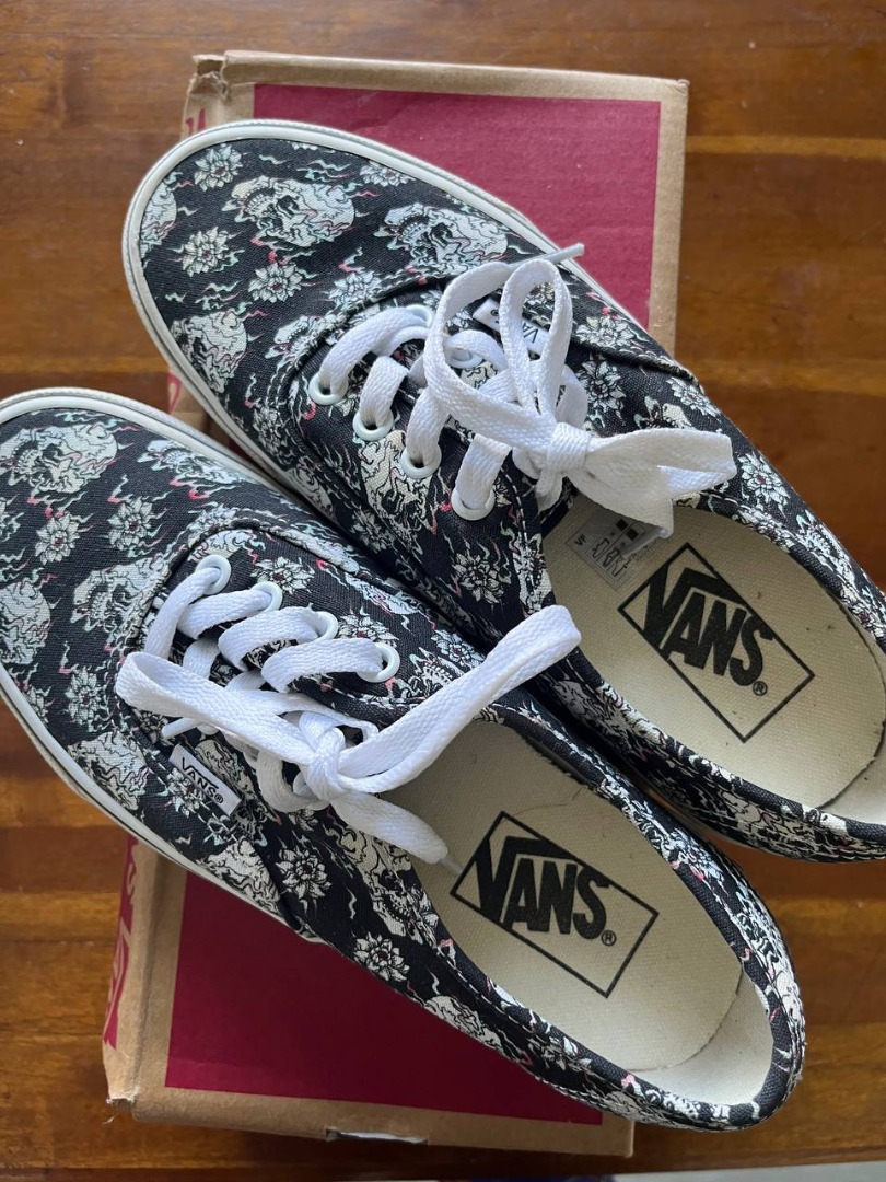 Vans Flash Skull Women s Fashion Footwear Sneakers on Carousell