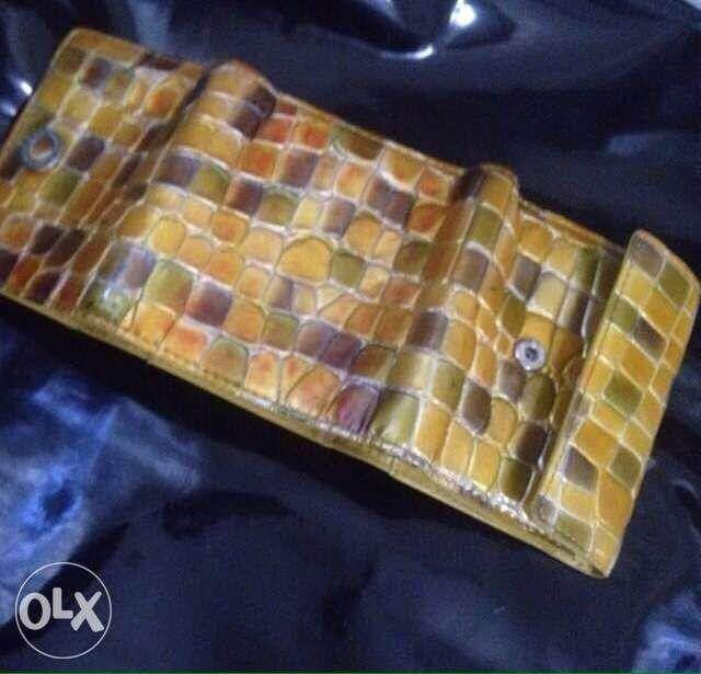 Wallet coco fiore (Category: Luxury Bags & Wallets) located in Manila. Submitted by bizzxye (Listing ID 1290009019, Image 2). Description: Crocodile leather wallet .
