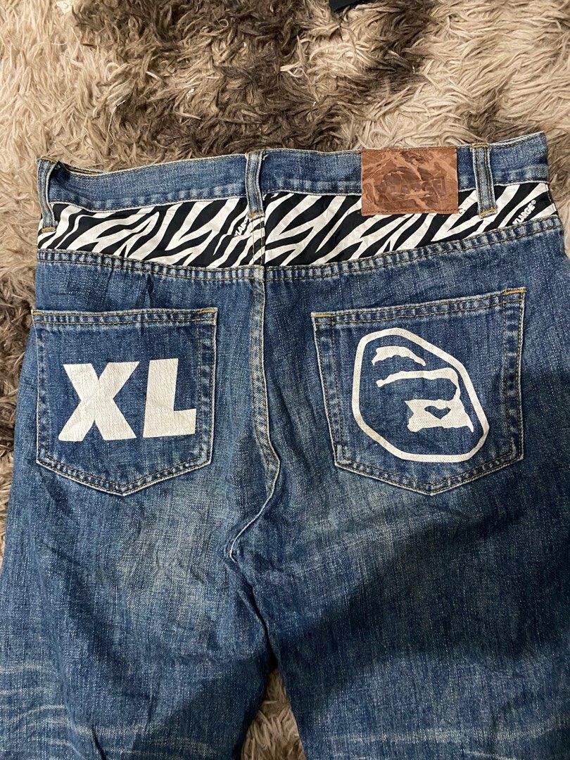 Xlarge Spellout Denim Pants (Category: Jeans) located in Mexico. Submitted by iseemiyakee. (Listing ID 1289958347, Image 3). Description: Size 32-34 Length 40.5 Issue Slightly crackprint .