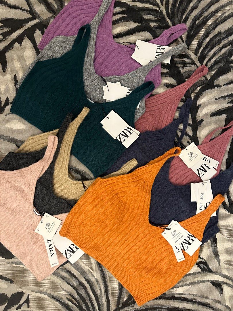 ZARA KNIT SUMMER TOP (Category: Sleeveless) located in Quezon City. Submitted by solteraph (Listing ID 1290012011, Image 2). Description: READY FOR SUMMER? This top is perfect for summer!! Available in XS-L all items are brandnew.