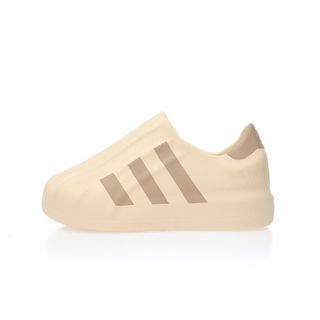 (Category: ) located in . Submitted by sneakers-shop (Listing ID 1290194778, Image 1). Description: .
