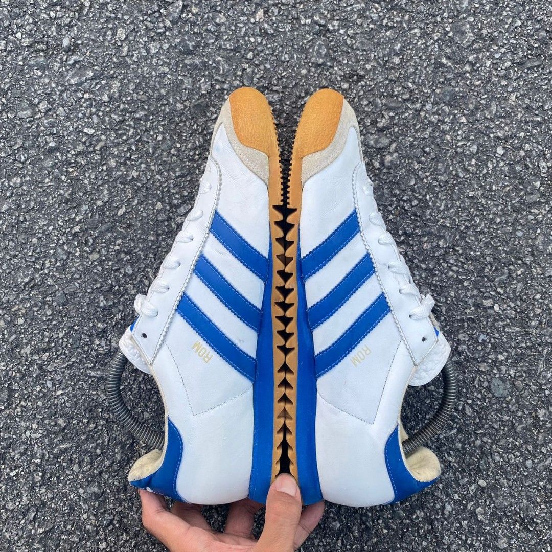 Adidas Rom blue stripe