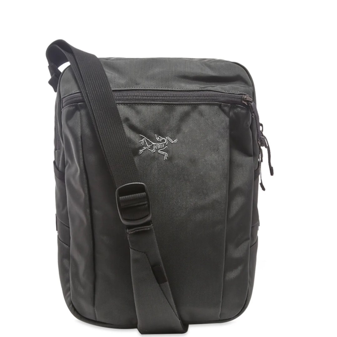 Arcteryx slingblade deals 4 shoulder bag
