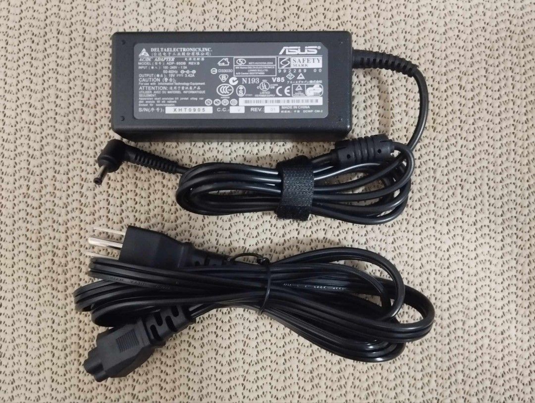 Asus laptop charger adapter (Category: Chargers) located in Manila. Submitted by reiolshoppe (Listing ID 1290155093, Image 1). Description: Compatible With: For Asus M533IA F541U X712FA S533FA S513IA S530UA S532FA S512FA S530FA X412UA E402W R540Y F509FA UX21A UX303LA UX32A BX21A UX31A UX42A UX430UA TM420IA X553 X553M X553MA M433IA S432FA S412FA S433FA X412DA M712DA X512JA X512FA X512DA F512DA F512JA-AS34 X412FA UM431DA UM433DA UM462DA X415JA X515