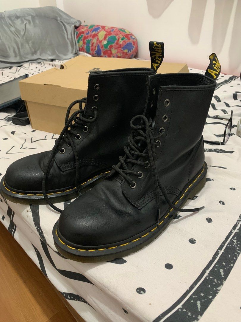 2nd hand dr martens clearance