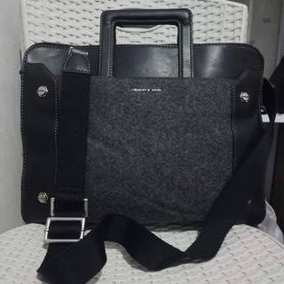 Authentic Charles and Keith Laptop/Document Bag Like new condition 3-in-1 Bag, Shoulder/Cross Body/No strap 5 compartments Perfect for work/school laptop P1.6k