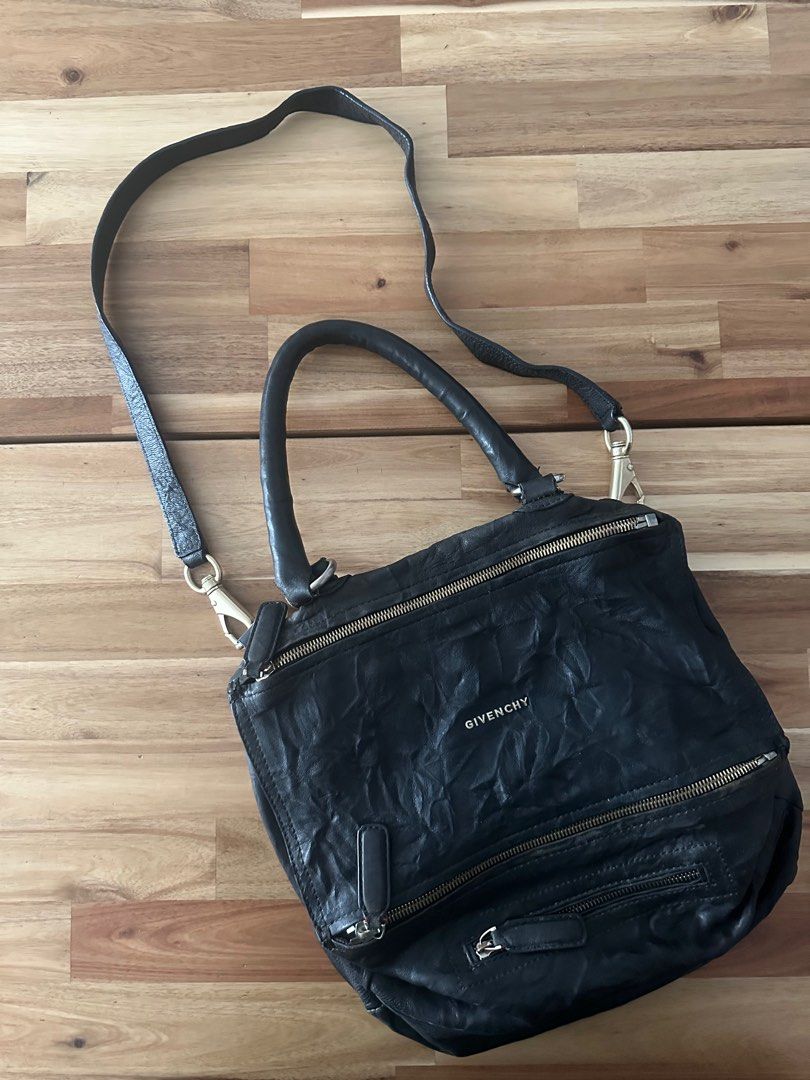 Authentic givenchy deals pandora