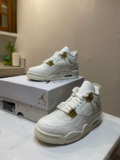 (Category: ) located in . Submitted by solestars (Listing ID 1290250298, Image 1). Description: .
