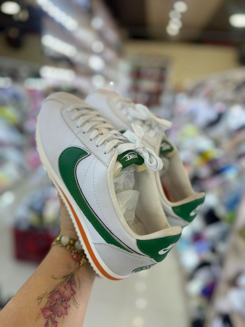 AUTHENTIC Nike Cortez Hawkins High School x Stranger Things