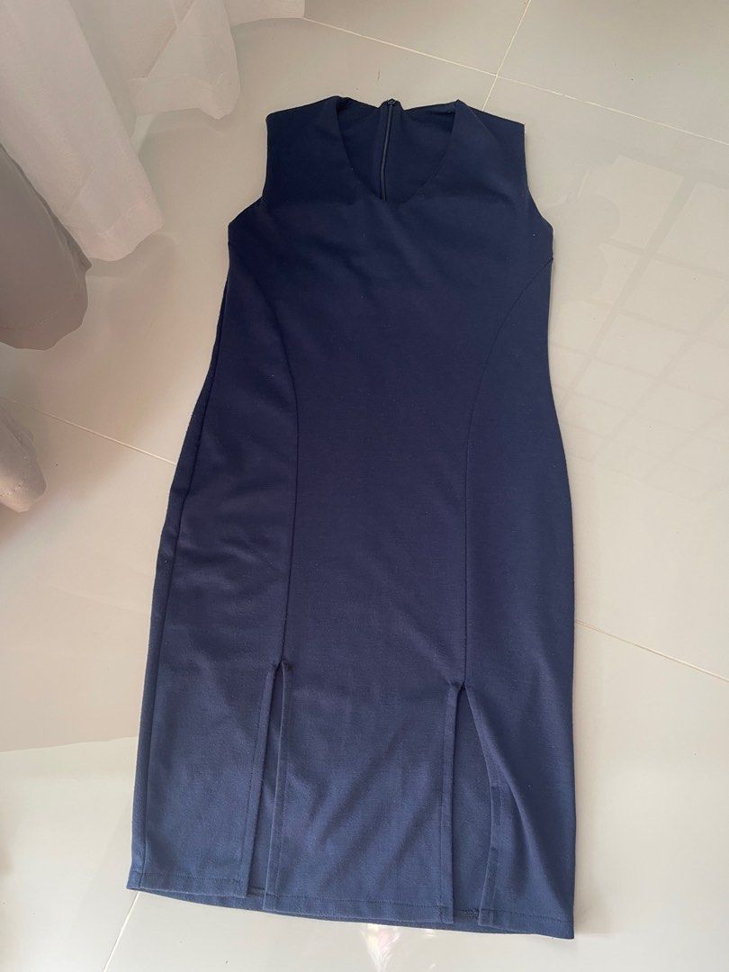 Blue slit dress (Category: Dresses) located in Sorsogon. Submitted by madewithpreloved (Listing ID 1286075994, Image 1). Description: Up to 16" bust Up to 20" ung waist Has some fine lints Elegant and nakakasexy when worn Last photo ww.