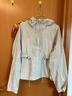（分類：）位於 。 由 whoppieee 提交（商品編號 1290166452，圖片 1）。簡介： 。