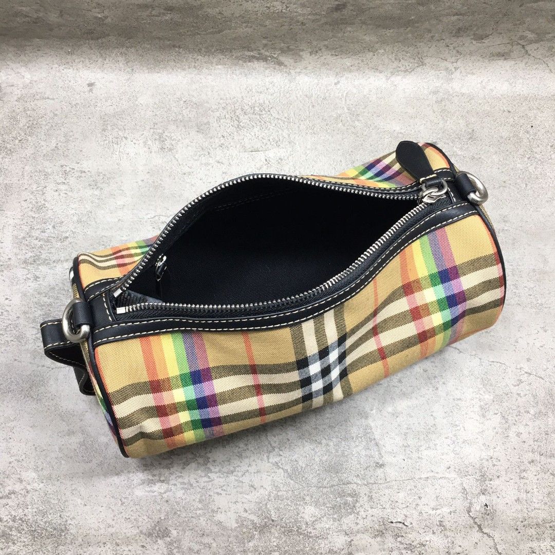 Burberry kennedy small vintage check barrel bag store