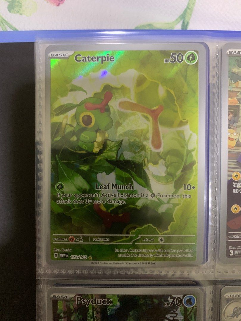 Roman Collectible Full Body Armors Pokemon 151 Caterpie #172/165 -  Illustration Rare Full Art Holo Card (Scarlet & Violet)
