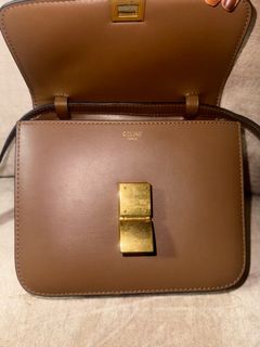 (Category: ) located in . Submitted by bundlepreloved_nimsay (Listing ID 1264319618, Image 1). Description: .