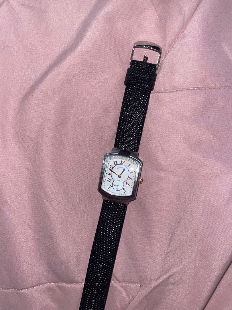 Classic Collection of Philip Stein (Category: Luxury Watches) located in Cavite. Submitted by dyyyy1997 (Listing ID 1290145459, Image 3). Description: Original Classic Collection of Philip Stein Watch Brand New Color of the straps: pink & black With box and warranty card Can ask for more photos Preferably meet up pag get yung item RFS: need funds .