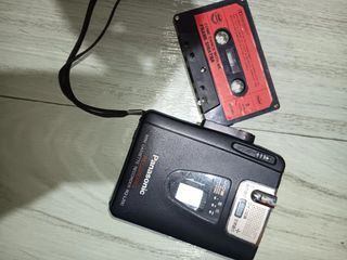 Collectible Rare Panasonic Mini Cassette Recorder RQ-200 w/ Frank Sinatra Tape
working condition