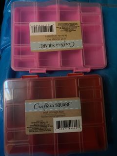Crafter's Square SMALL PLASTIC LOCKTOP STORAGE BOXES