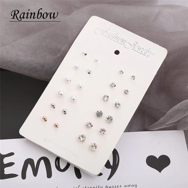 Earrings for women (Category: Earrings) located in Taguig. Submitted by msifycart (Listing ID 1290128286, Image 1). Description: for take all for only 120 pesos.