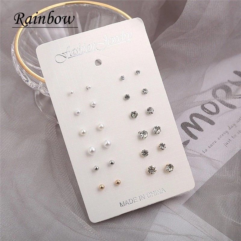 Earrings for women (Category: Earrings) located in Taguig. Submitted by msifycart (Listing ID 1290128286, Image 2). Description: for take all for only 120 pesos.