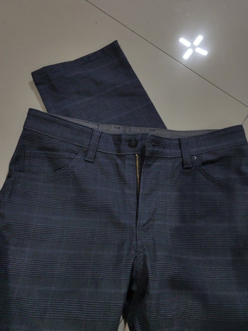 EDWIN PANTS SIZE 30 (Category: Jeans) located in Davao. Submitted by daneyvintage (Listing ID 1290217516, Image 3). Description: once lang nagamit.