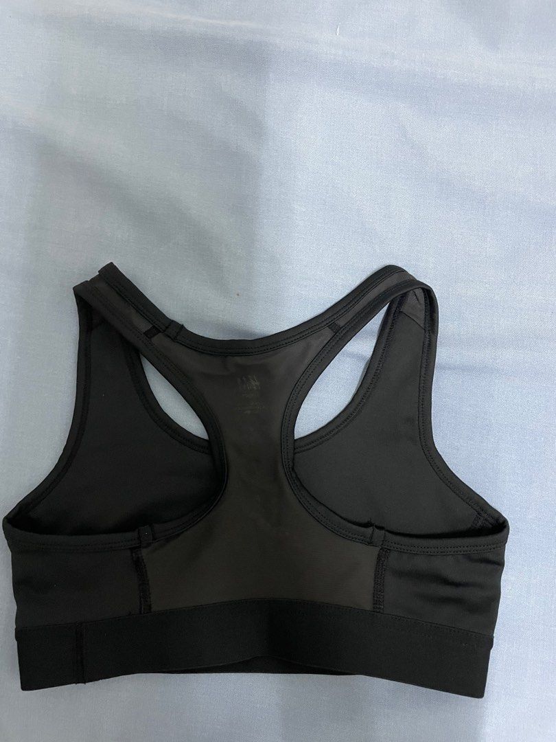 H&M black sports bra no padding, Women's Fashion, Activewear on Carousell