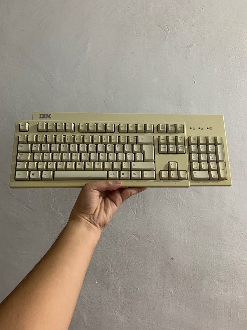 IBM KB-9910 VINTAGE KEYBOARD (Category: Computer Keyboard) located in Bulacan. Submitted by apple_siri (Listing ID 1290279817, Image 1). Description: .