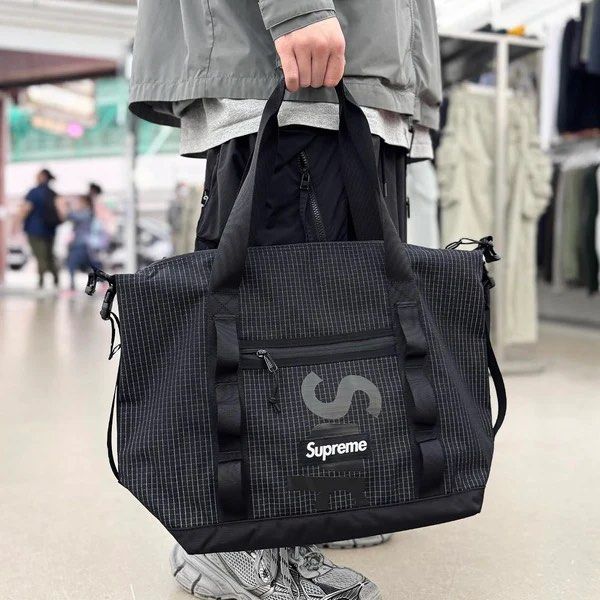 INSTOCK Supreme Reflective Tote Bag Black