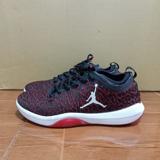 Jordan trainer discount 1 banned