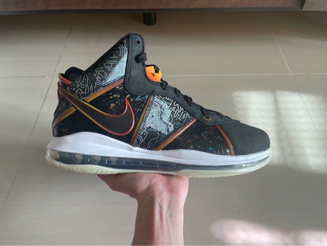 LeBron Space Jam, Men's Fashion, Footwear, Sneakers on Carousell