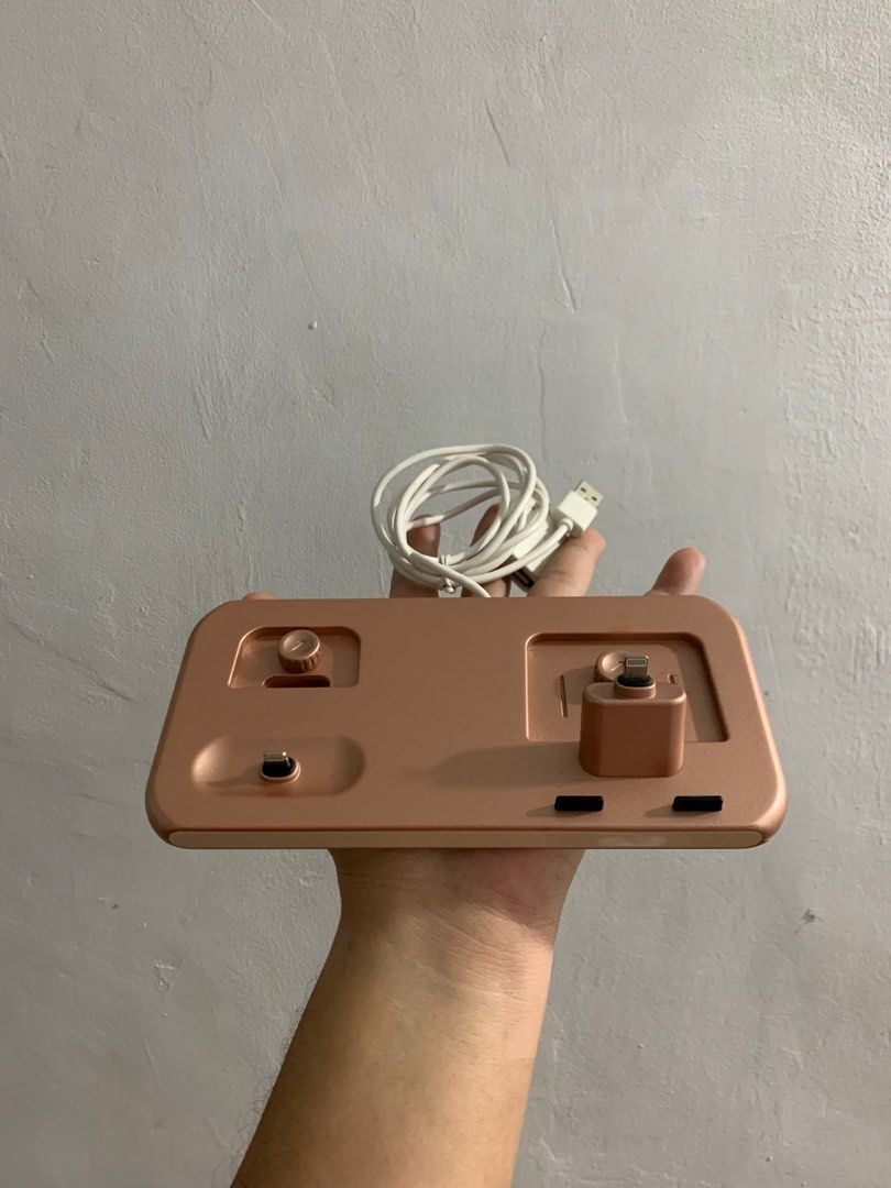 Lightning dock for iphones (Category: Chargers & Cables) located in Bulacan. Submitted by apple_siri (Listing ID 1290280246, Image 2). Description: .