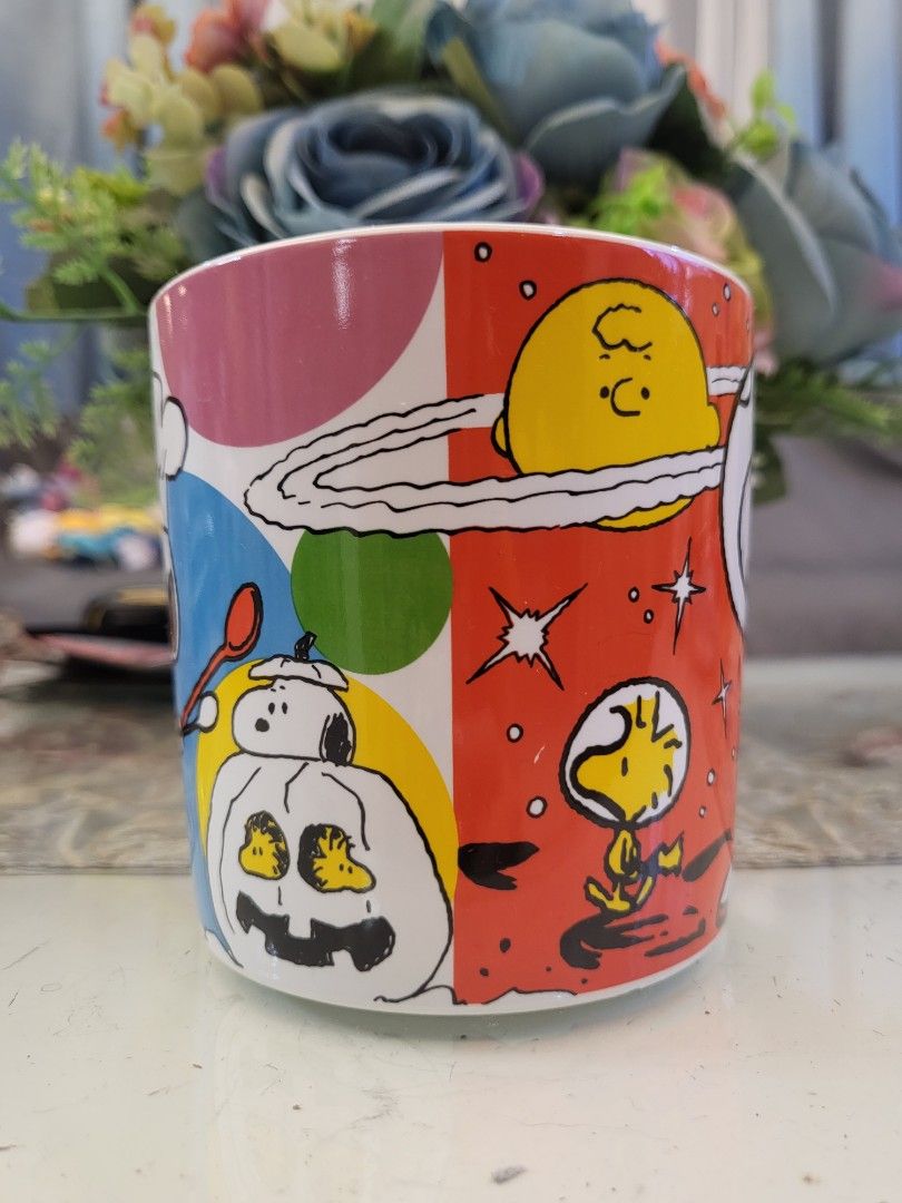 Limited Peanuts × KFC Snoopy & Friends Red Mug (Category: Coffee & Tea Tableware) located in San Fernando. Submitted by jpmarketplace2023 (Listing ID 1290259529, Image 2). Description: 💚 All items are authentic from Japan. 💛 MOP: GCash (❌️ GCash Protect) 🩵 MOD: LBC only (❌️ S. Checkout, COD, COP) 💙 Meet-up: Vista Mall, San Fernando, Pampanga 💜 All items are on-hand. 🧡 First to pay gets the item first. ❤️ Breakable items are packed with care