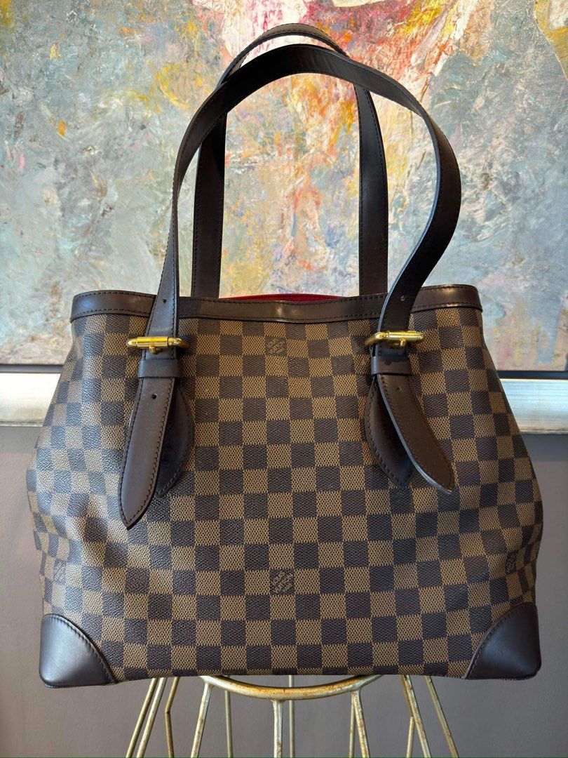 Louis Vuitton (Category: Luxury Bags & Wallets) located in Cavite. Submitted by sarisari19 (Listing ID 1290155221, Image 3). Description: Louis Vuitton Hampstead MM Almost New With dustbag, care cards.