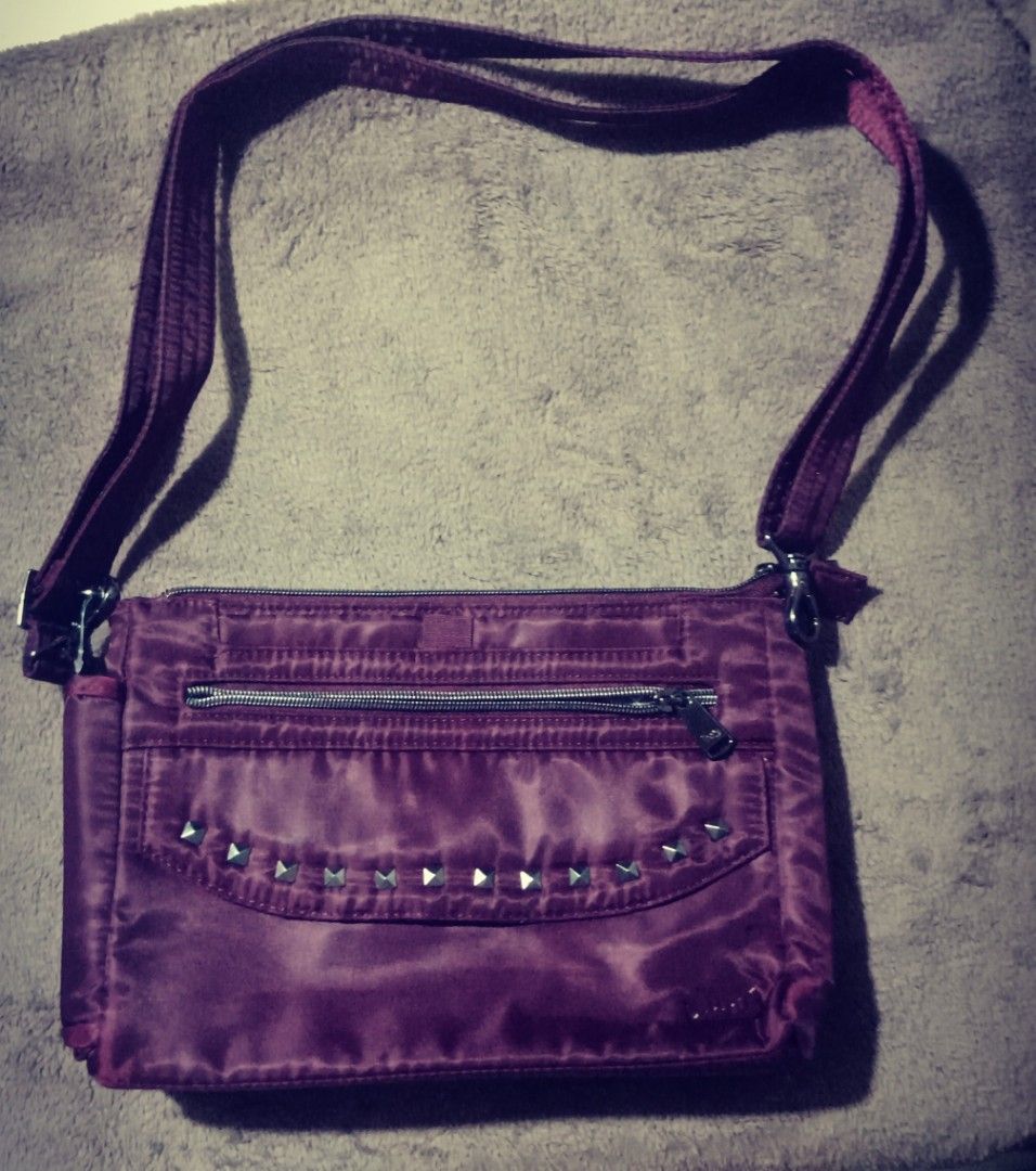 Lug deals pacer bag