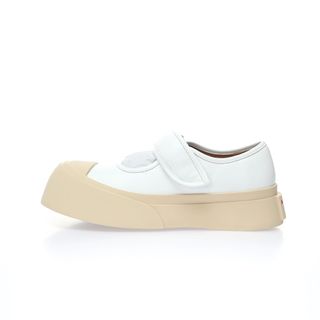 (Category: ) located in . Submitted by sneakers-shop (Listing ID 1290206621, Image 1). Description: .