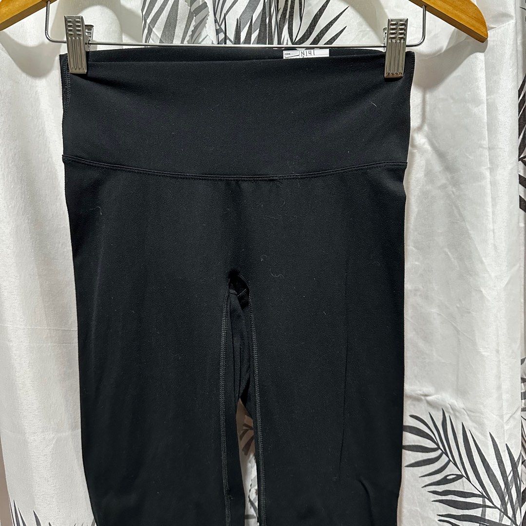 trendy kids lululemon girls patterned black leggings - Depop
