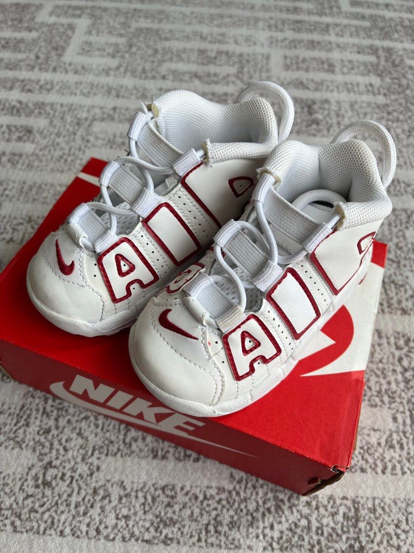 Nike uptempo girl shop