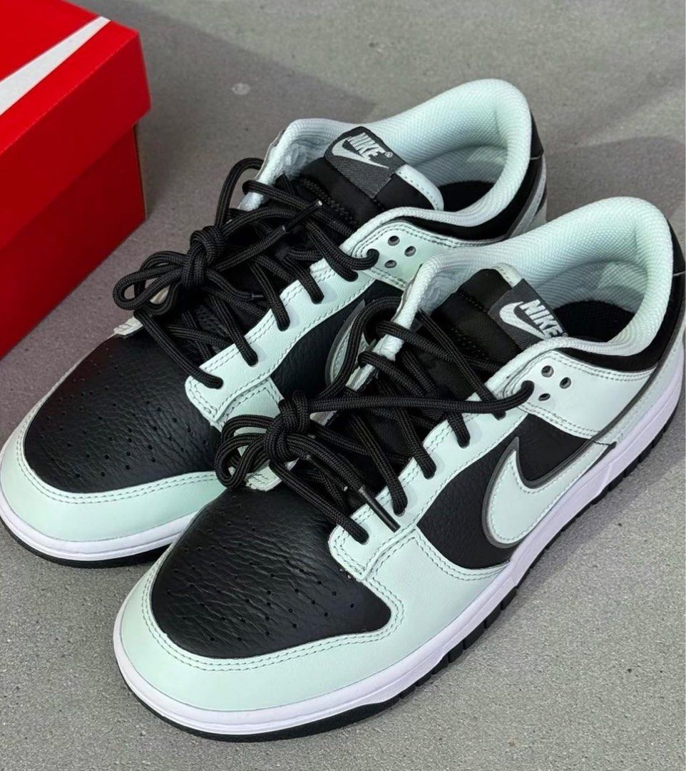 nike dunk barely green black