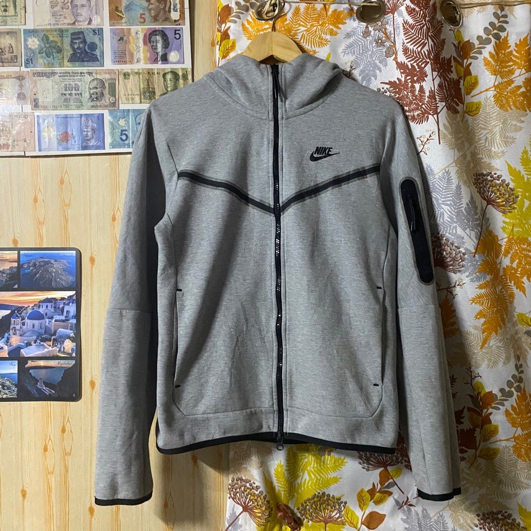 nike tech fleece grey