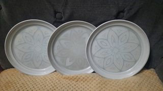 Noritake folkstone genuine stoneware pasta plate 8" Snowflake Japan 3 pcs available