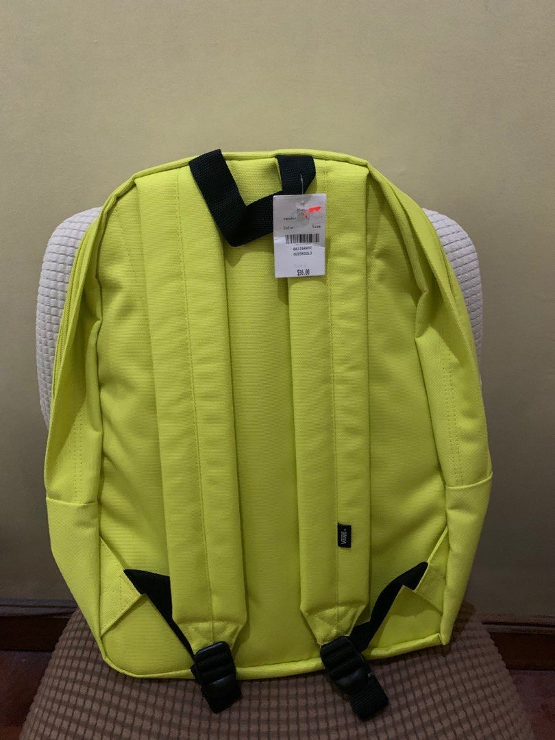 Original Vans (Category: Backpacks) located in Balagtas. Submitted by katelib86 (Listing ID 1290136044, Image 2). Description: Fresh from US With tags 2 pcs available.