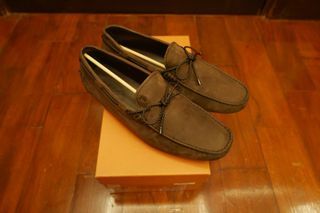 Pre Owned Tods Classic Loafers sz 10 Us or sz 43.