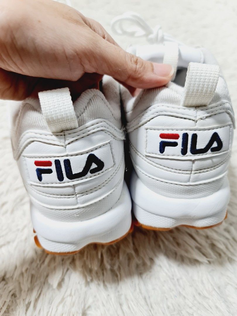 Preloved Original Fila Disruptor 2 gum sole Women s Fashion Footwear Sneakers on Carousell