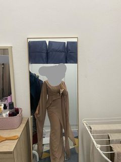 (Category: ) located in . Submitted by petite_closets (Listing ID 1290157883, Image 1). Description: .