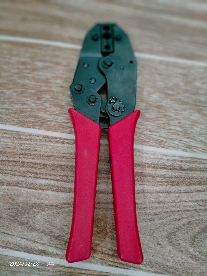 RACHET CRIMPING TOOL (Category: Everything Else Others) located in Cabuyao City. Submitted by Bike_Clothing10 (Listing ID 1290271532, Image 1). Description: READ FIRST... FOR SALE: RACHET CRIMPING TOOL Excellent Condition Slightly Used Halos Bago pa NOTE: NO IDEA SA MODEL AT BRAND, CHECK NA LANG PO UNG PICS. PRICE: 1300 + SF PICK UP OR SHIPPING ONLY LOC: Cabuyao Laguna -NO COD/COP- PM FOR INQUIRIES.. -Thanks-.