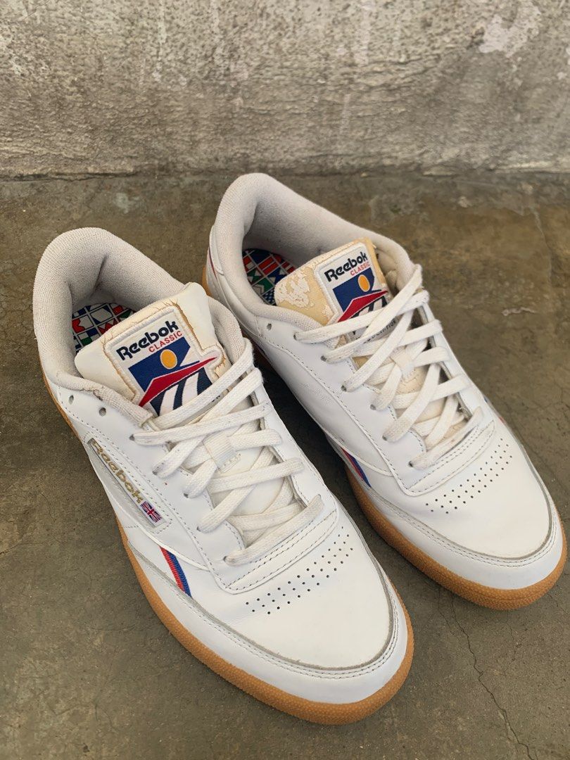 Reebok club c 85 hotsell gum sole world flag sneaker