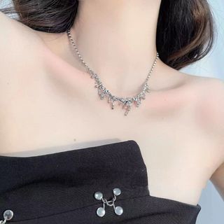 (Category: ) located in . Submitted by mdk_fashion (Listing ID 1290199116, Image 1). Description: .